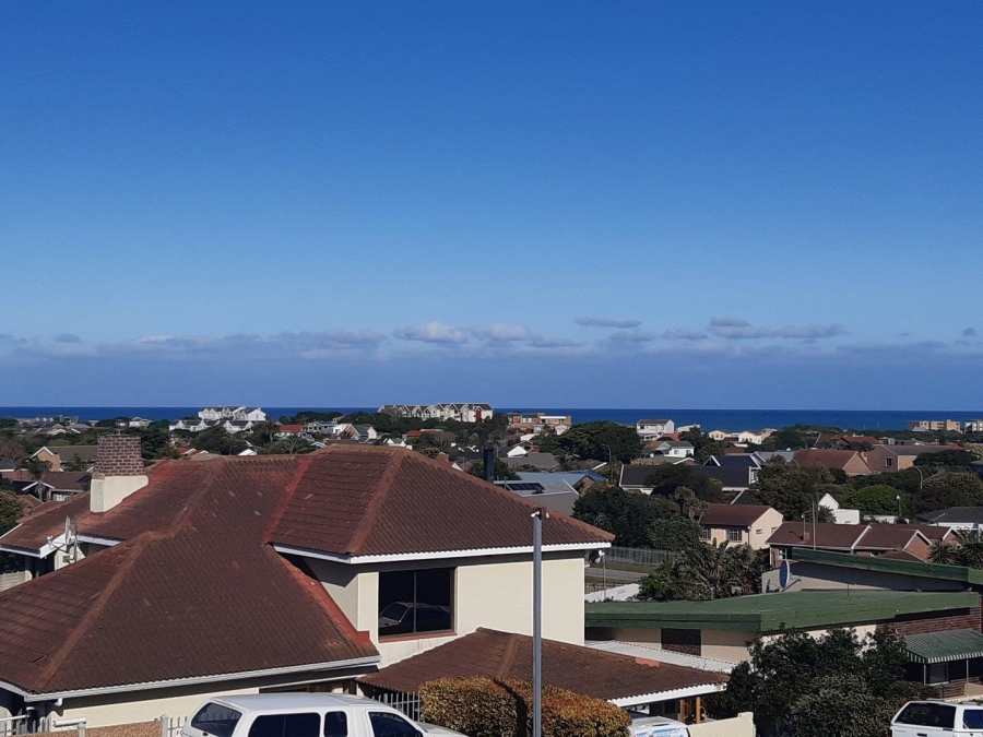 3 Bedroom Property for Sale in Aston Bay Eastern Cape